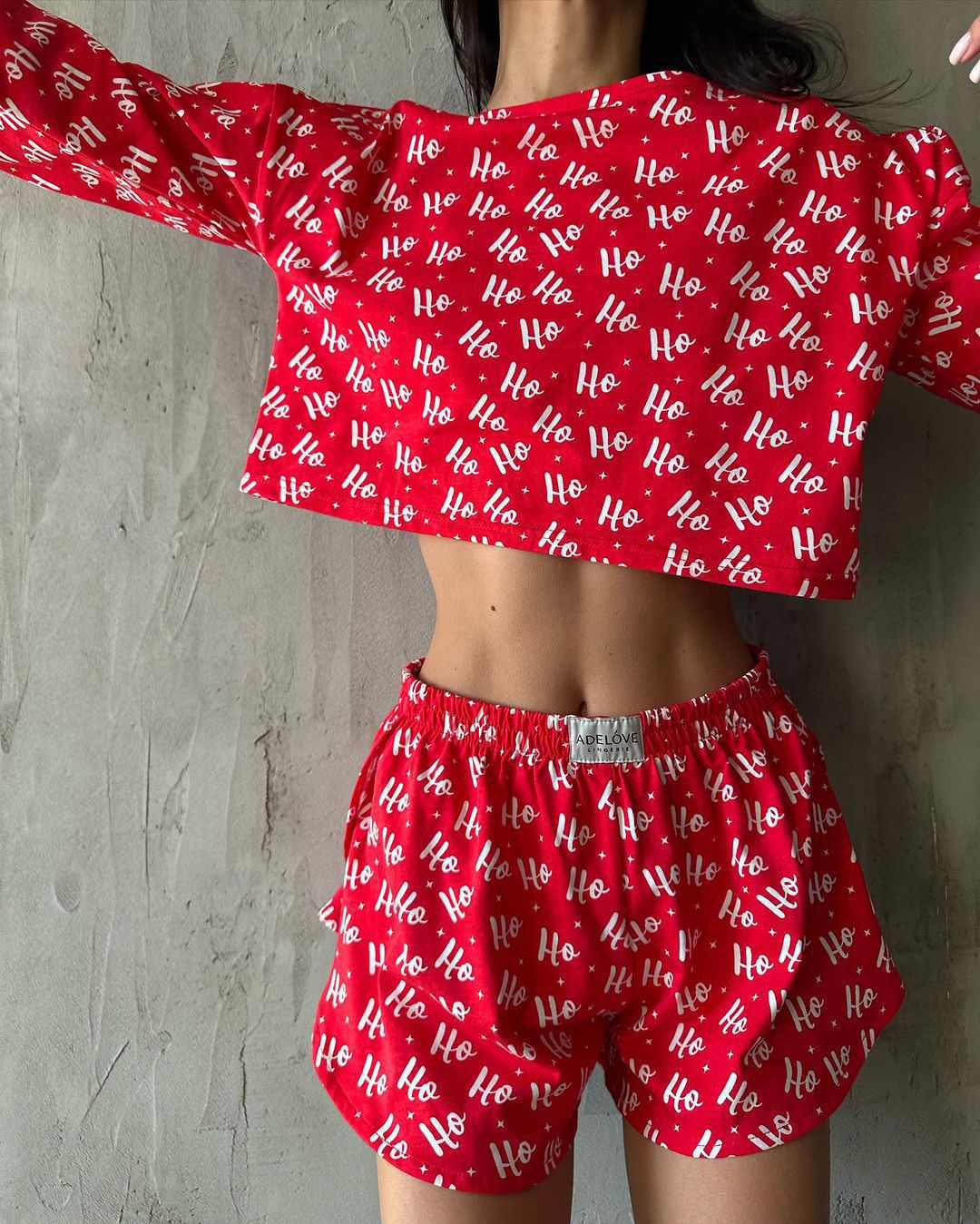 Casual Letter-Print Two-Piece Set: Cropped Crewneck Long-Sleeve Top & Elastic Waist Pants with Side Slits